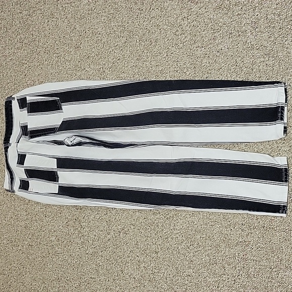 BDG women's Black and White Striped Mom Jeans Sz 27, 100% Cotton - Picture 5 of 7
